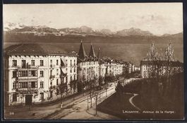 Lausanne, l'avenue de la Harpe, le lac e