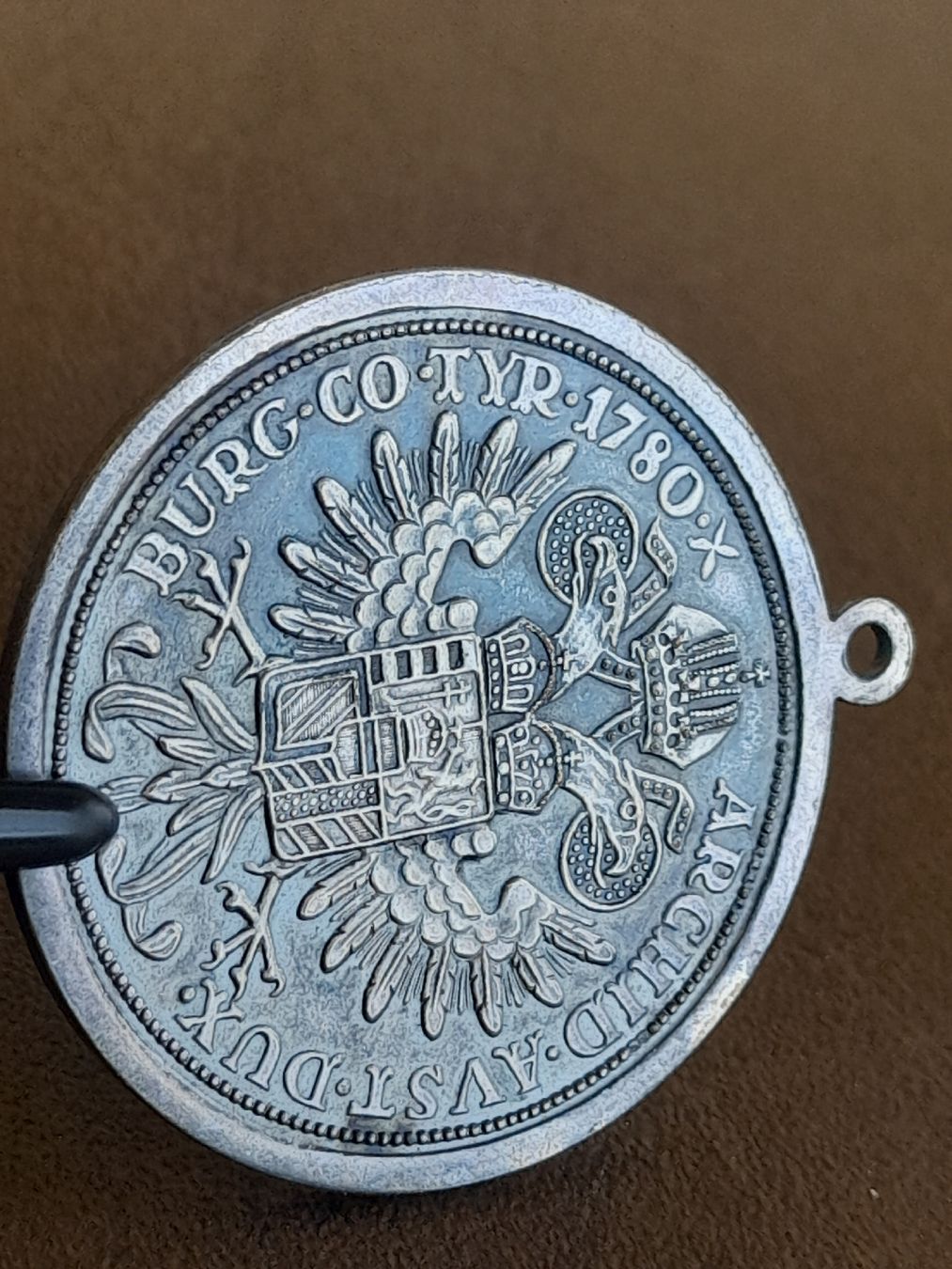 Pendentifs: Thaler Anhänger von 1780 – D'occasion à Basel par Basel_20 3