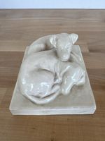 Hunde Figur aus Ton