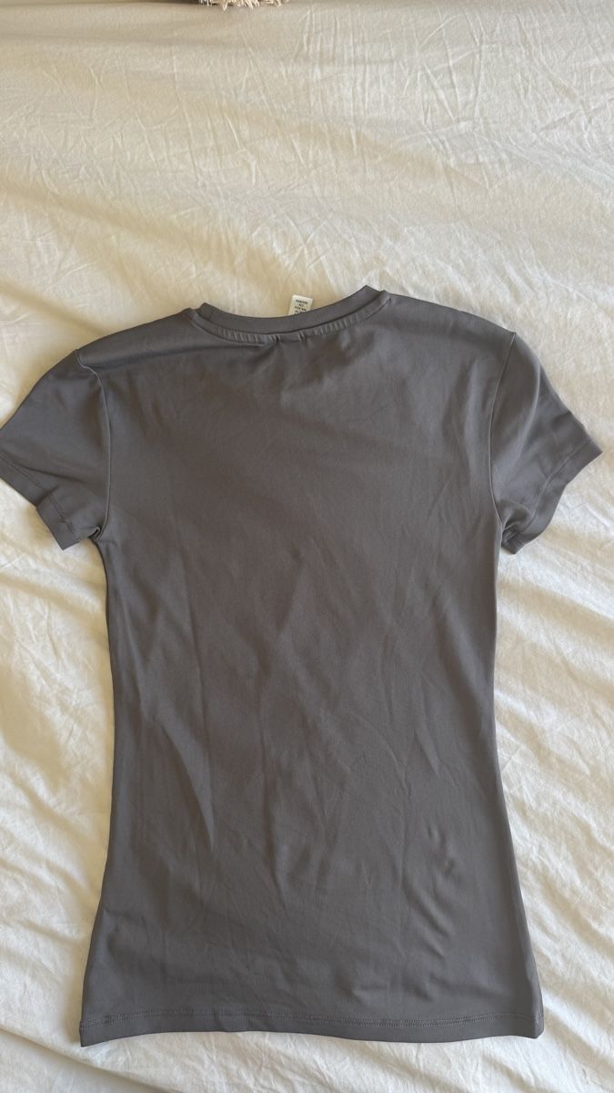 H&M T-Shirts: T-Shirt Gr XS – Neu (gemäss Beschreibung) aus Hünenberg See von Schulers 2