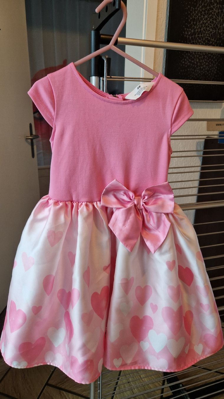 H&M Robes et jupes: Mädchenkleid – D'occasion à Etziken par langa