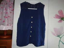 *** Bluse *** / von Today / mit Spitze / schöne Knöpfe