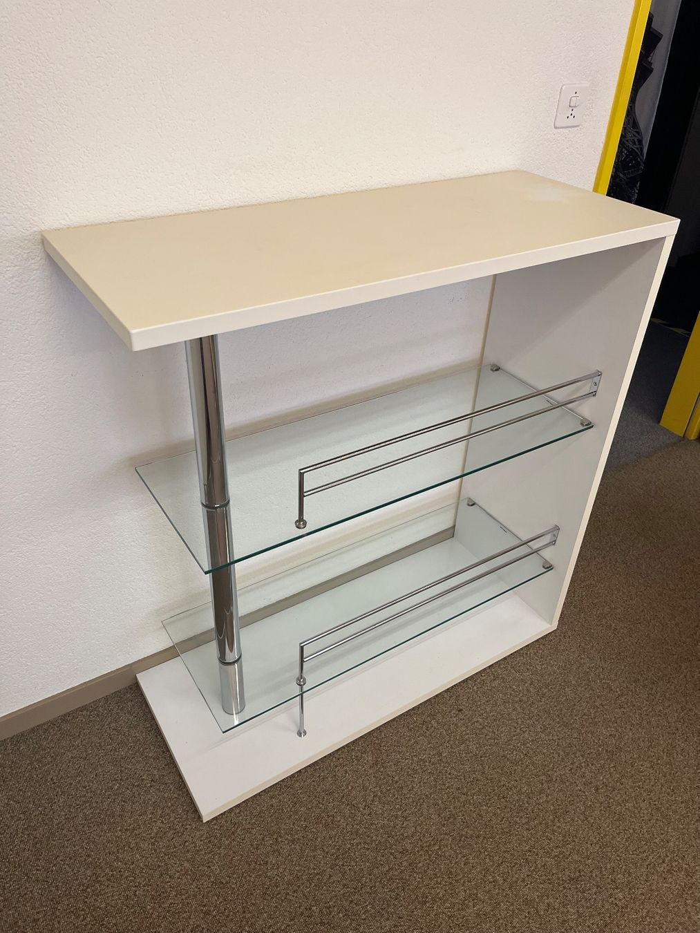 Allestimento di negozi e stand fieristici: Theke/Möbel Weiss, vielseitig einsetzbar – Usato da Thürnen venduto da gue_c8yz 1