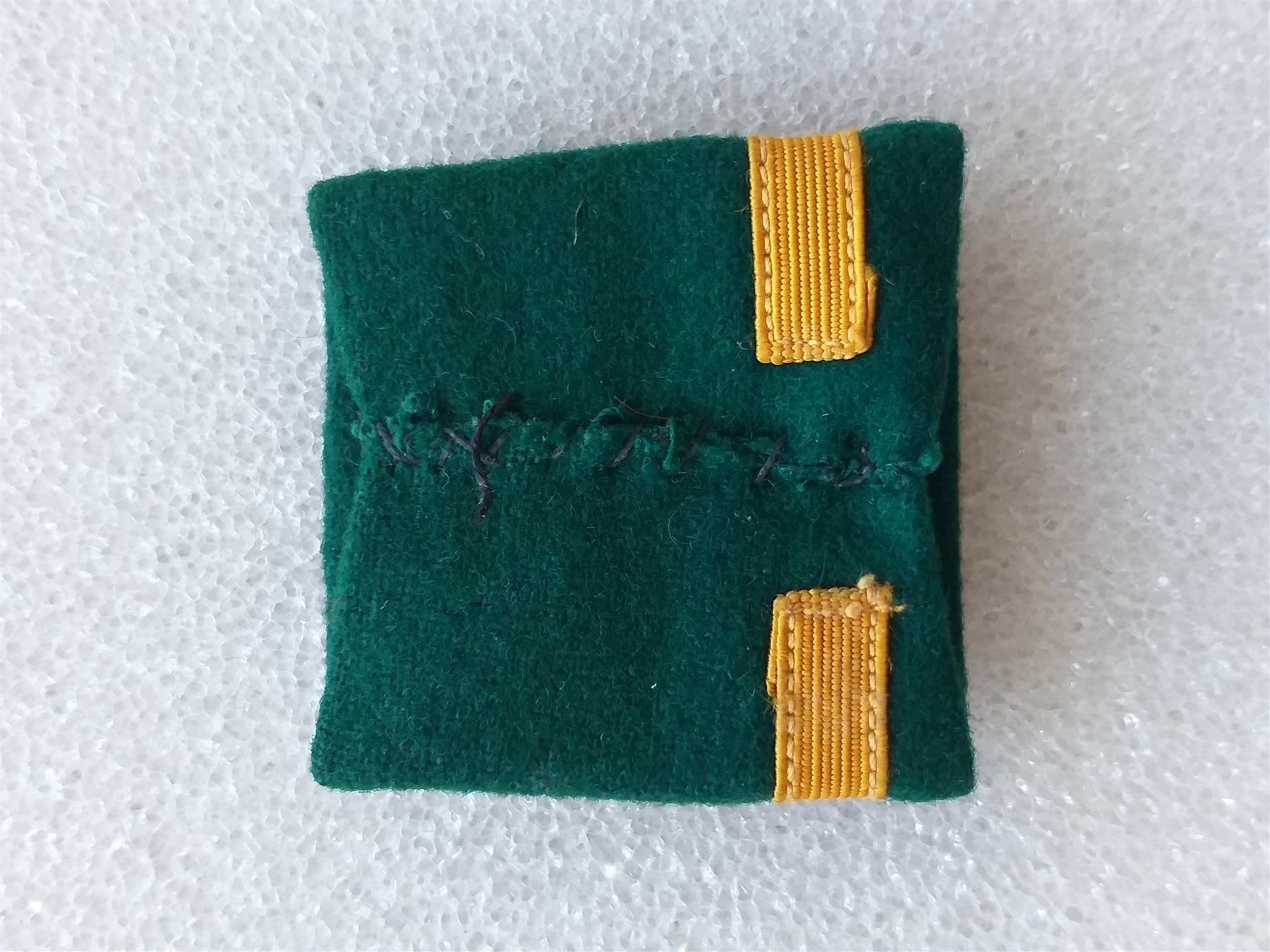 Placchette & Badge: Schulterpatte Major Ord. 1949 – Usato da Bauma venduto da SwissMilitaria 1