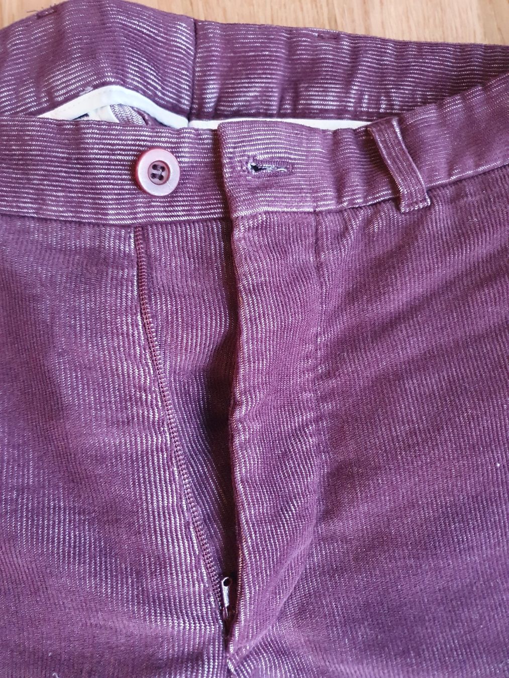 Armani Pantaloni: Armani Manchester Hose 33/36 – Usato da Zürich venduto da ceviname 2
