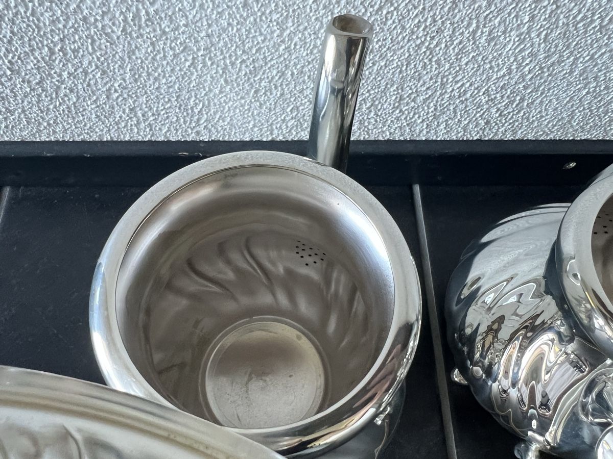 Set di piatti: Alpacca Tee-/Kaffeeservice, versilbert, vintage, komplett – Usato da Perlen venduto da Chregle1 8