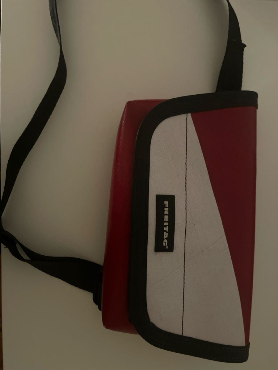Freitag Sacs:  sacoche Freitag  – D'occasion à Genève par lea_b6vp