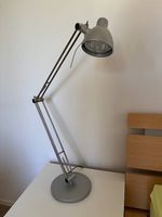 Stehlampe Ikea Antifoni hellgrau matt