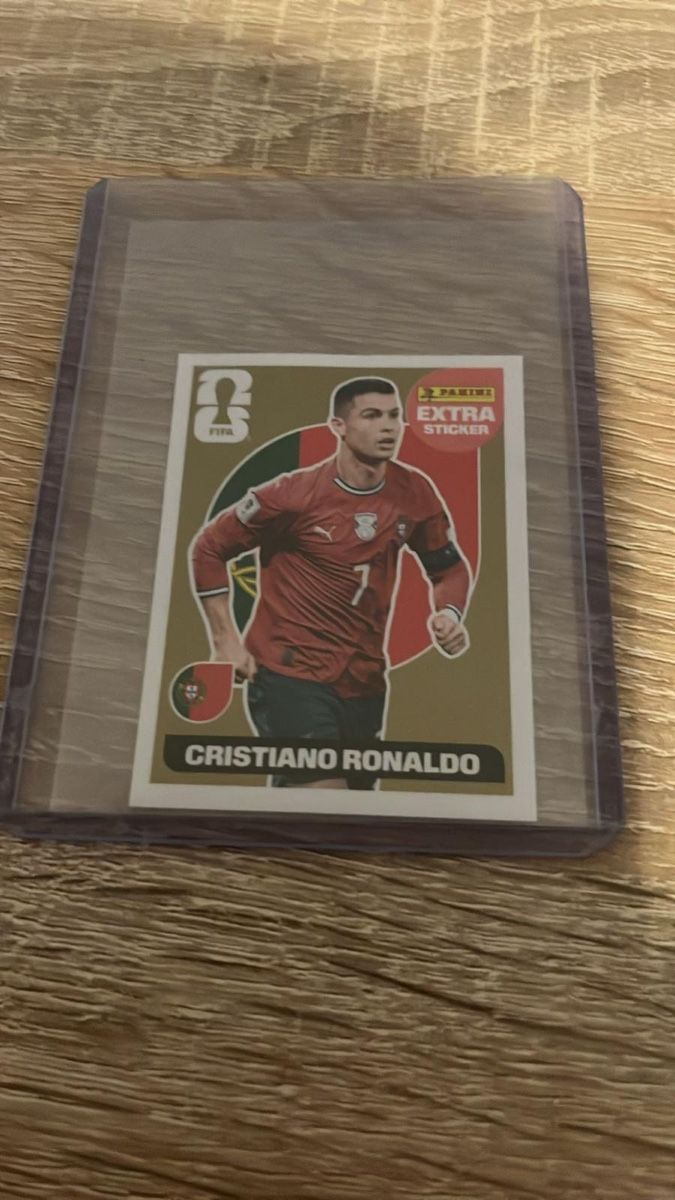 Panini Carte collezionabili: Cristiano Ronaldo extra sticker gold – Nuovo (secondo la descrizione) da St-Prex venduto da dadi_di29 2