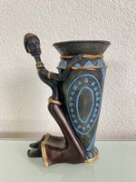 Afrika-Deko aus Holz – Frauenfigur mit Gefäss