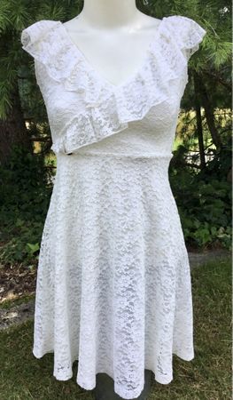 Hübsches, bequemes Spitzenkleid, gefüttert, Gr. S
