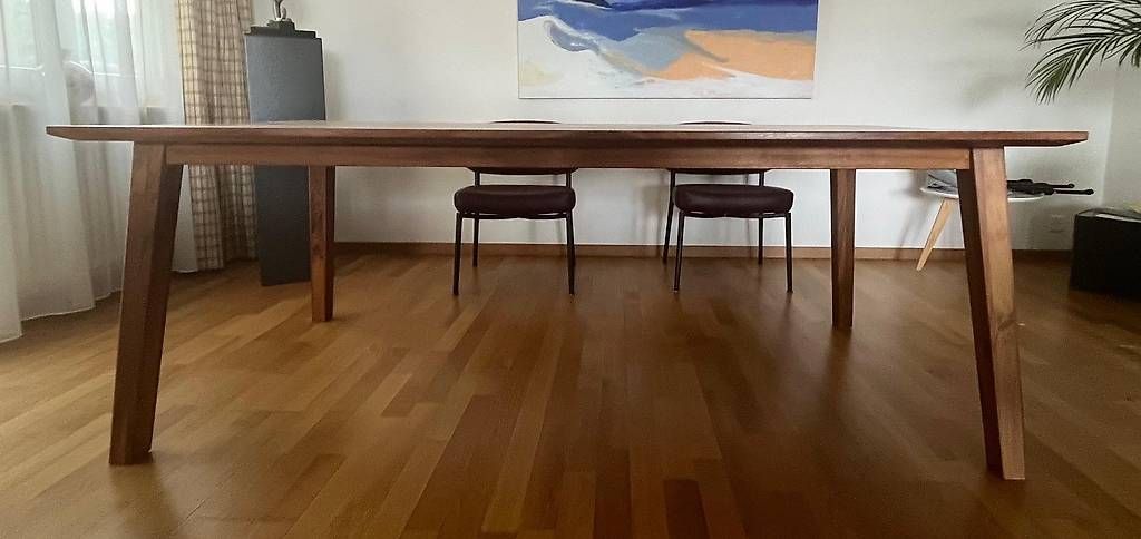 Tables: Massiver Eichentisch – D'occasion à Winterthur par pascalCCS 2