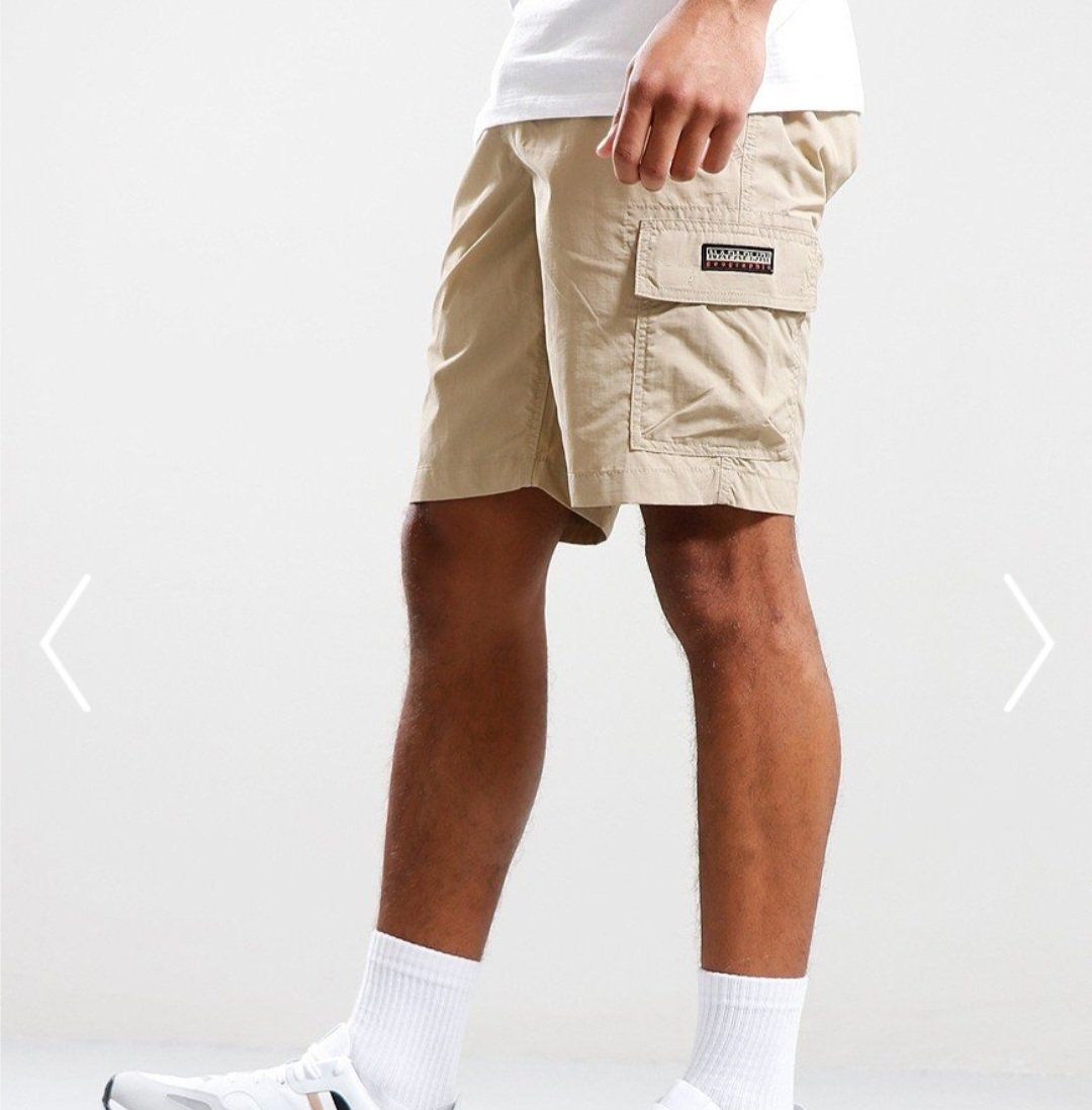 Napapijri Pantaloni: NAPAPIJRI CARGOHOSE / 31 – Nuovo e nell'imballaggio originale da kloten venduto da Dralion73