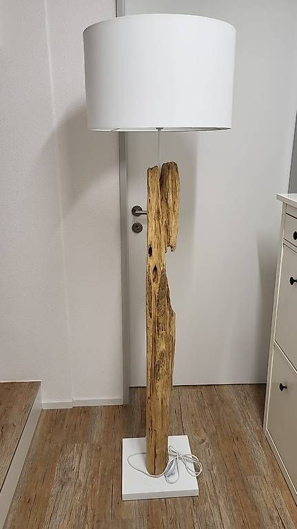 Lampade: Treibholz Stehlampe – Usato da Kreuzlingen venduto da ulli_frank_und_frei