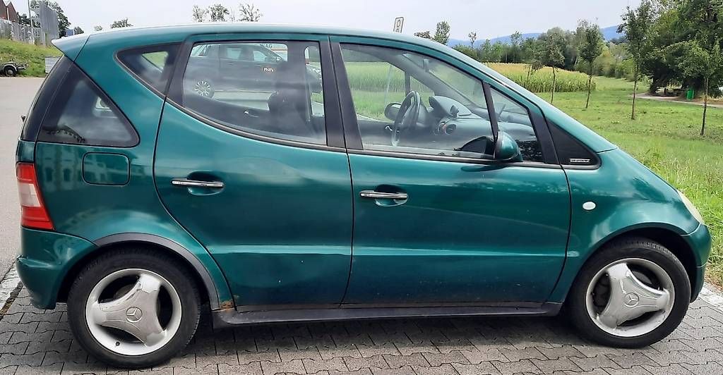 Mercedes-Benz Automobili: Merzedes-Benz A 160 – Usato da Gisikon venduto da 67peterpan 1