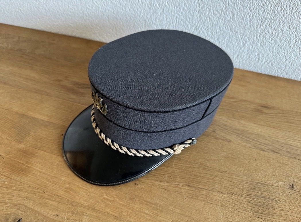 Schweizer Armee Copricapi, berretti & cappellini: Vintage Swiss Military Cap  – Usato da Zürich venduto da Melina.A 2