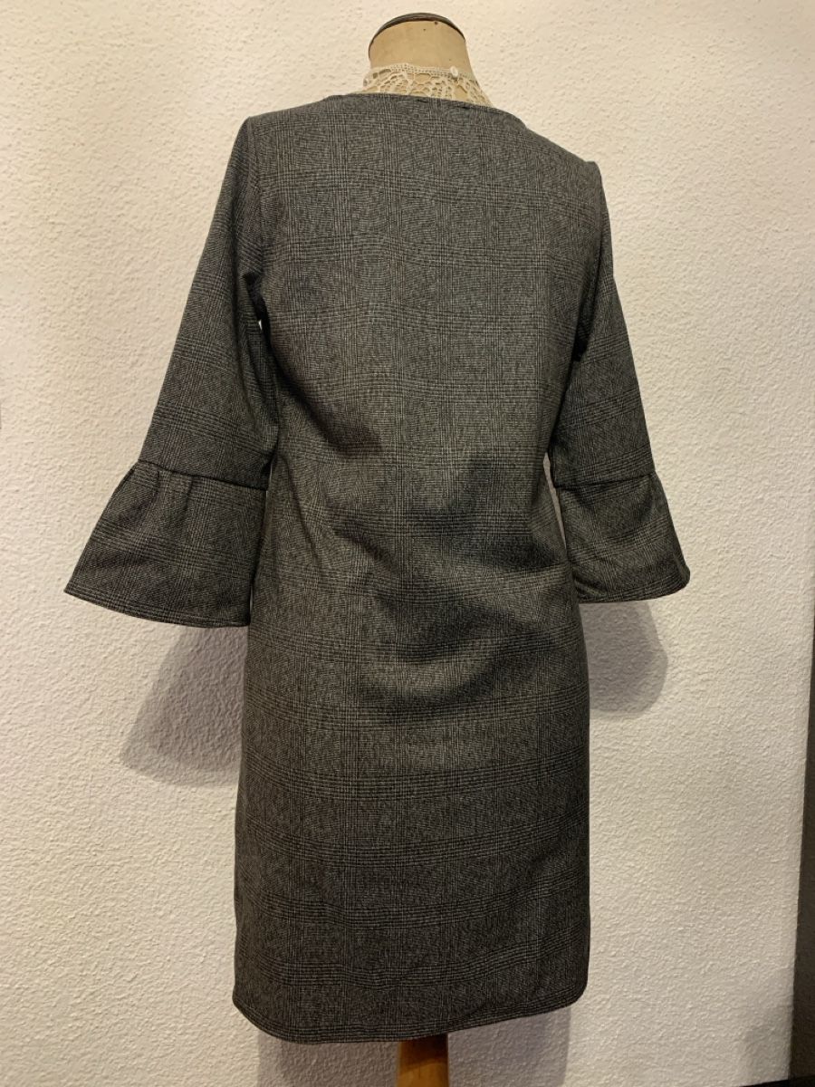 Opus Robes: Robe OPUS 34 – D'occasion à Haag (Rheintal) par Lolette-SG 1