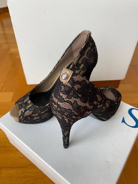Scarpe da donna: Décolleté Guess 37 – Usato da Balerna venduto da lis_qx6r 4