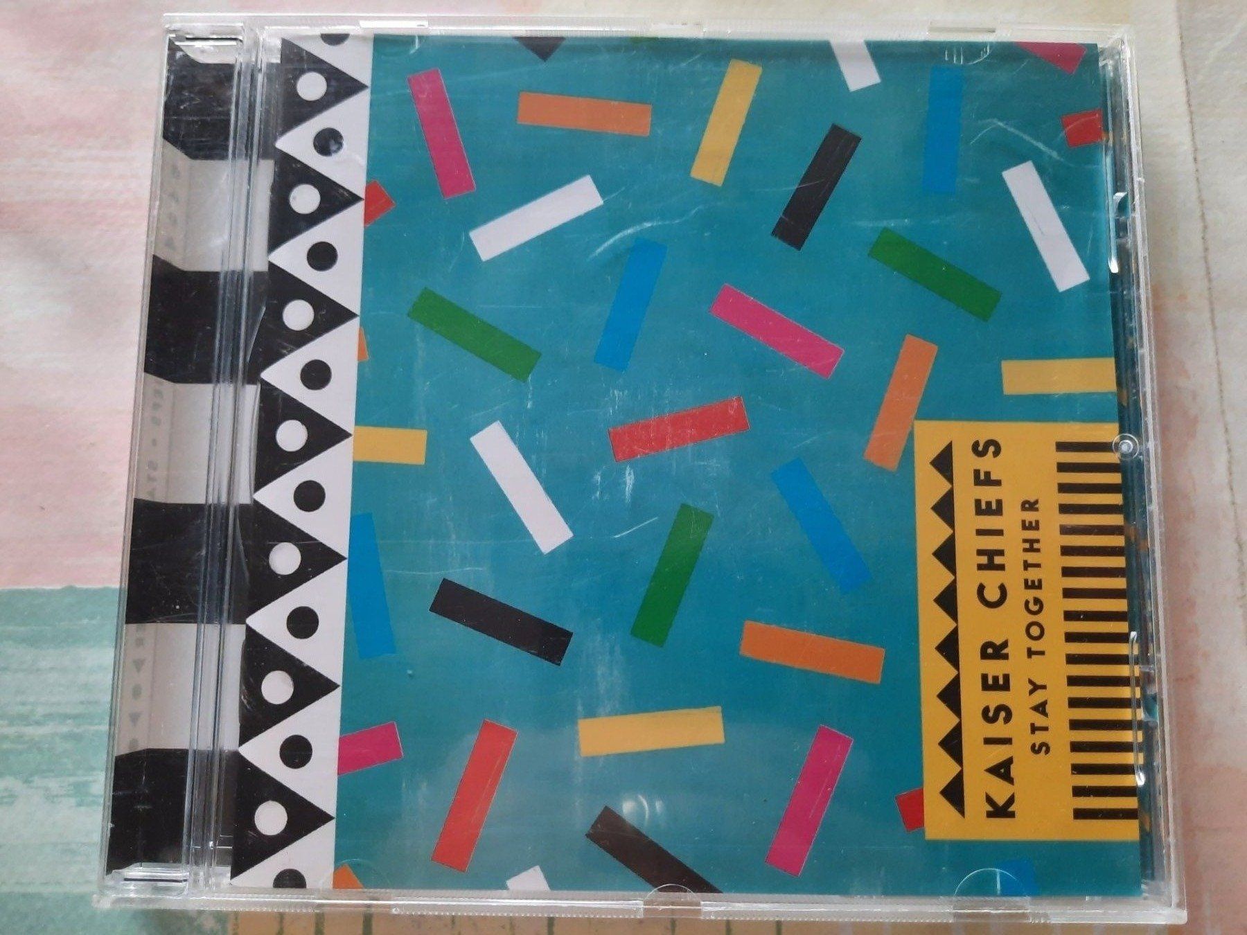 CDs: Cd Kaiser Chiefs - Stay Together  – Gebraucht aus Pully von bro_n52j