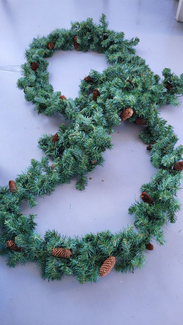 Tutte le decorazioni: 2 Tannengirlanden mit Zäpfen – Usato da Horw venduto da Pfderi0