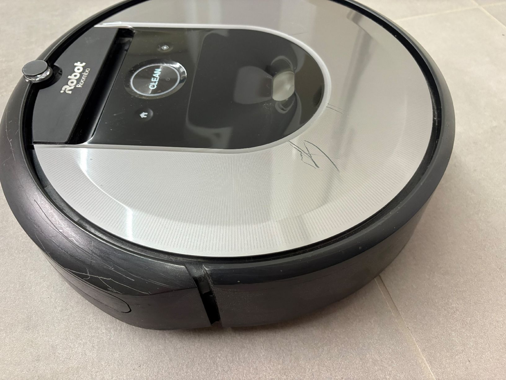 Irobot Staubsauger & Zubehör: Saugroboter iRobot Roomba gebraucht mit Ladestation – Gebraucht aus Braunau von AIB_Albastru 5