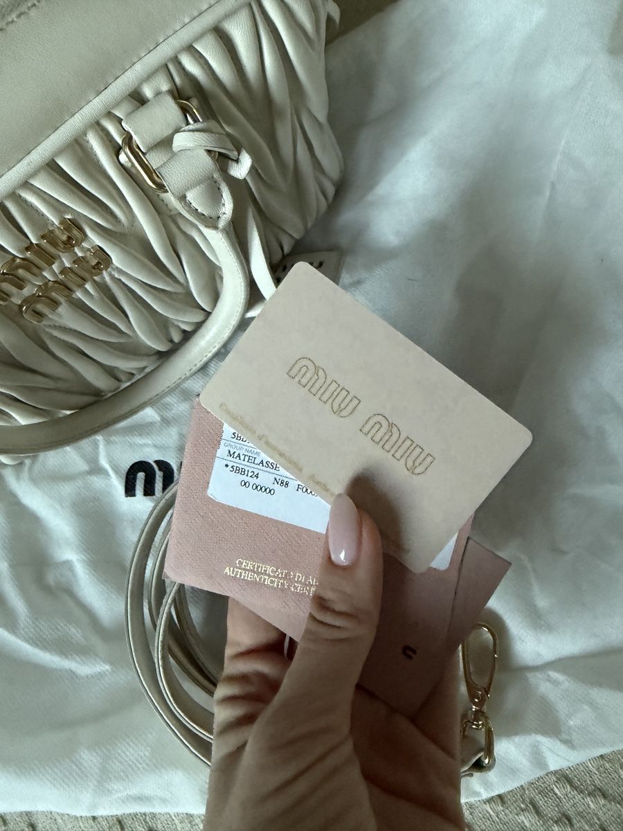 Miu Miu Sacs femmes: Miu Miu Arcadie bag authentic! – D'occasion à Geneve par ingamff 6