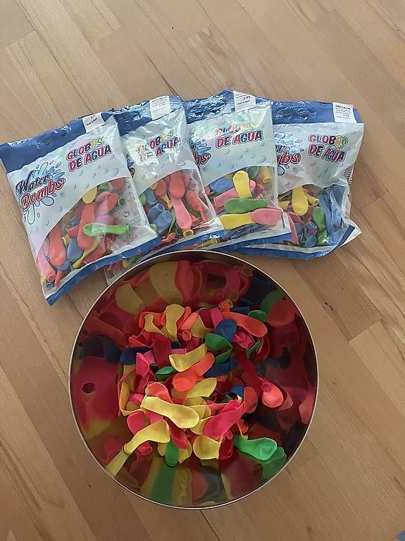 Giocattoli: Wasserballons / Bombes à eau / Water bombs – Nuovo e nell'imballaggio originale da Zürich venduto da voyageca