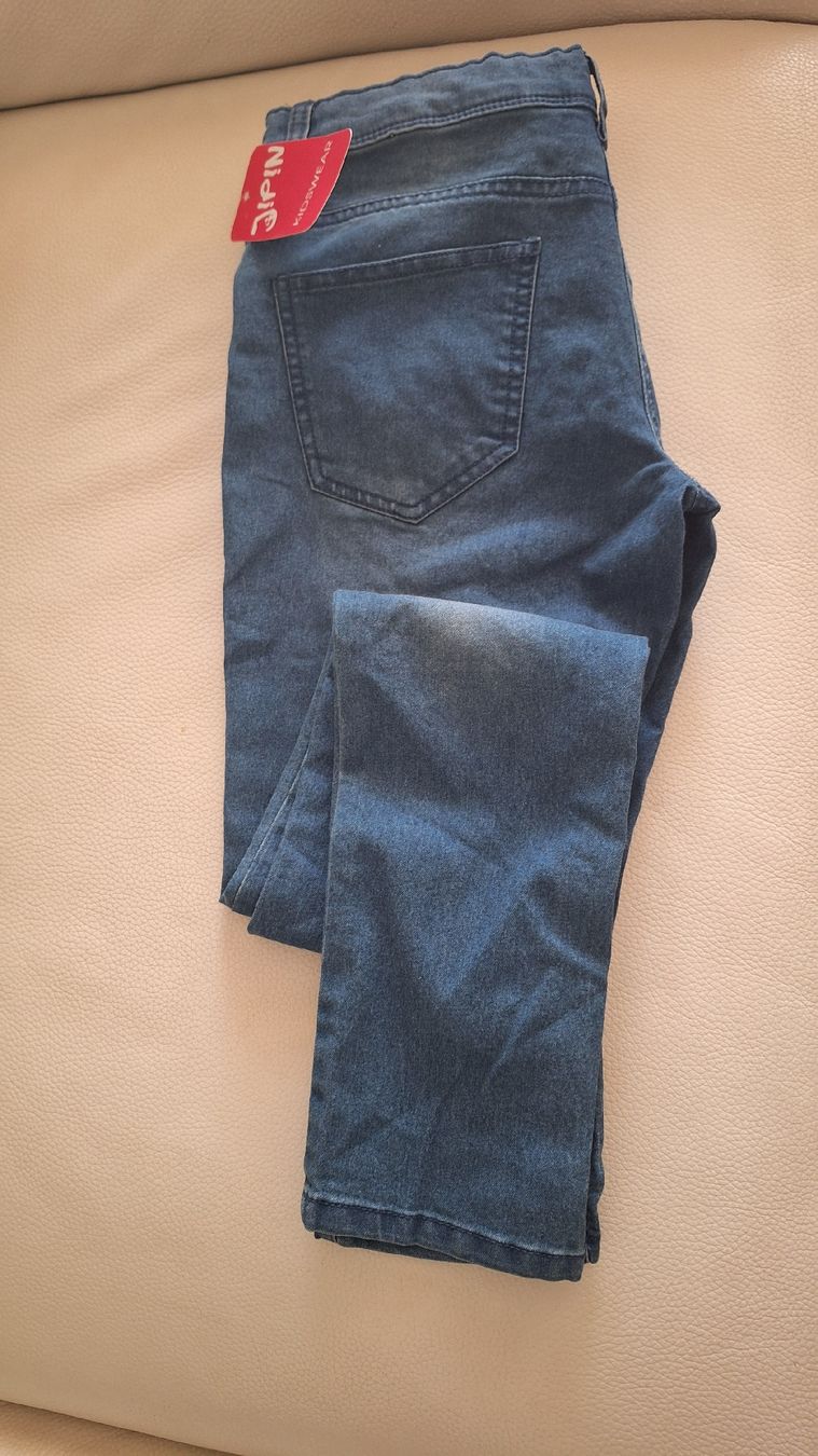 Pantaloni: Jean slim bleu neuf avec étiquette – Nuovo e nell'imballaggio originale da Neuchâtel venduto da Kebah 2
