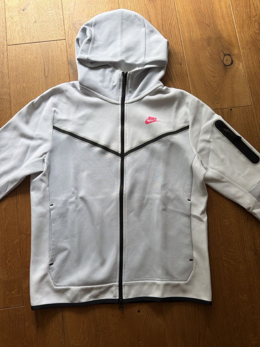 Nike Completi, tute sportive e funzionali: Nike Tech Fleece Trainingsanzug Grösse M  – Usato da Widnau venduto da schetti12 1