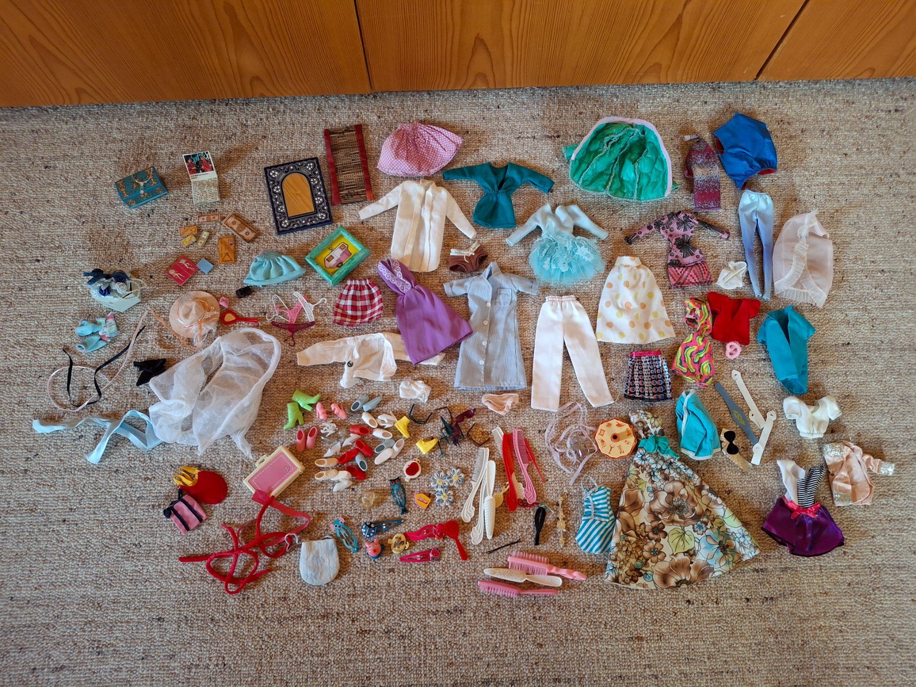 Spielzeuge: Konvolut Barbie und Accessoires viele Teile – Gebraucht aus Thun von mir_cjz2 2