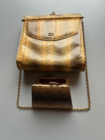 Tasche mit Geldbörse