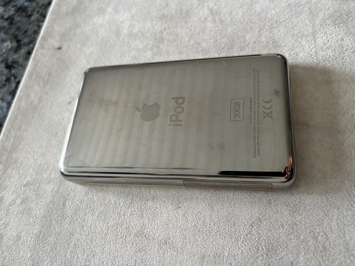 Apple Tragbarer Mediaplayer: Apple iPod 30GB avec accessoires et boite – Gebraucht aus Crissier von Texavery01 4