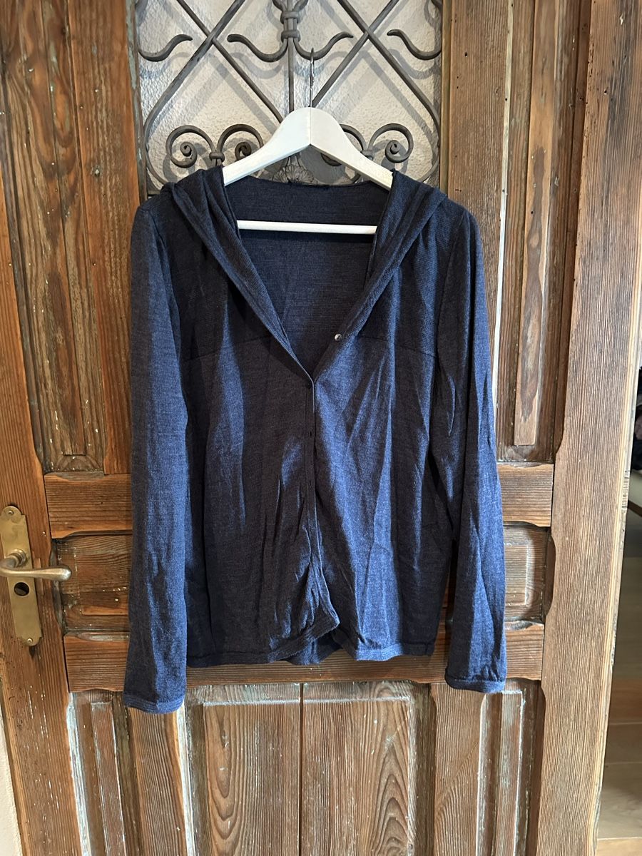 Nile Giacche: Nile Strickjacke mit Kapuze Gr. XL  – Nuovo (secondo la descrizione) da Othmarsingen venduto da Alex95