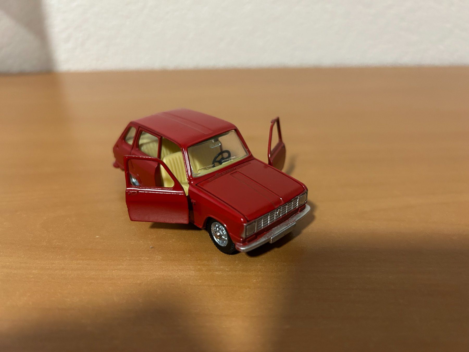Renault Modellautos: Renault 6 1:43 Pilen – Gebraucht aus Schafisheim von Ducati57 6