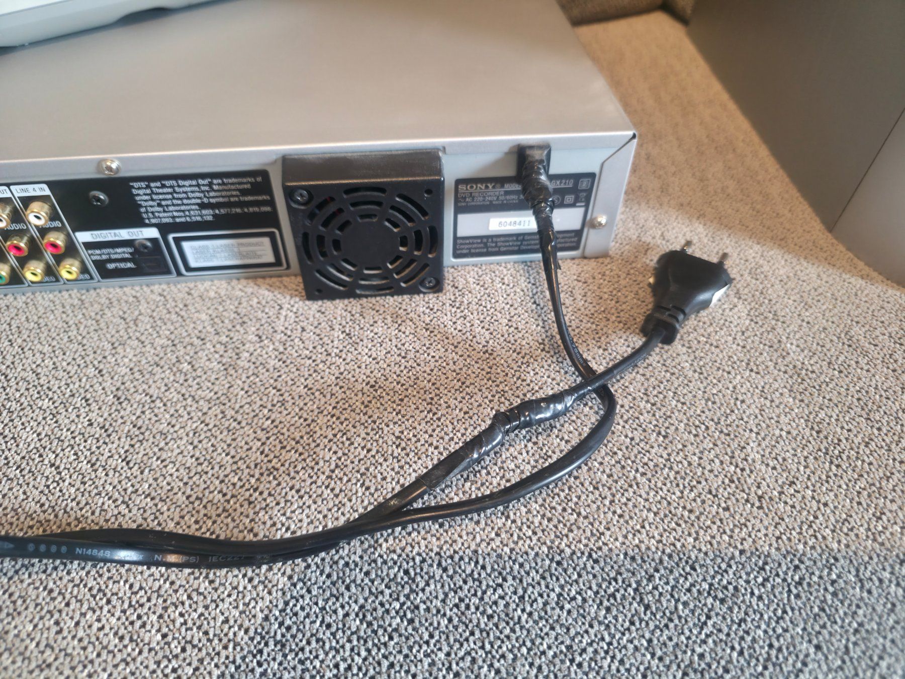 Sony Audio- & Mediensysteme: Sony DVD Player – Gebraucht aus Steffisburg von Davga 4