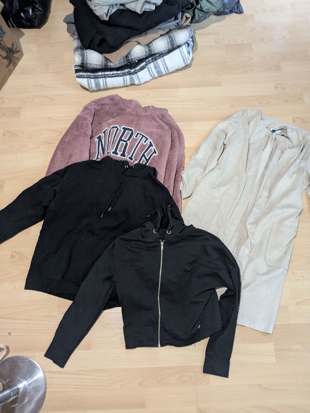 Kleiderpakete: Lot de vêtements  – Gebraucht aus Tramelan von cat_67zv 3