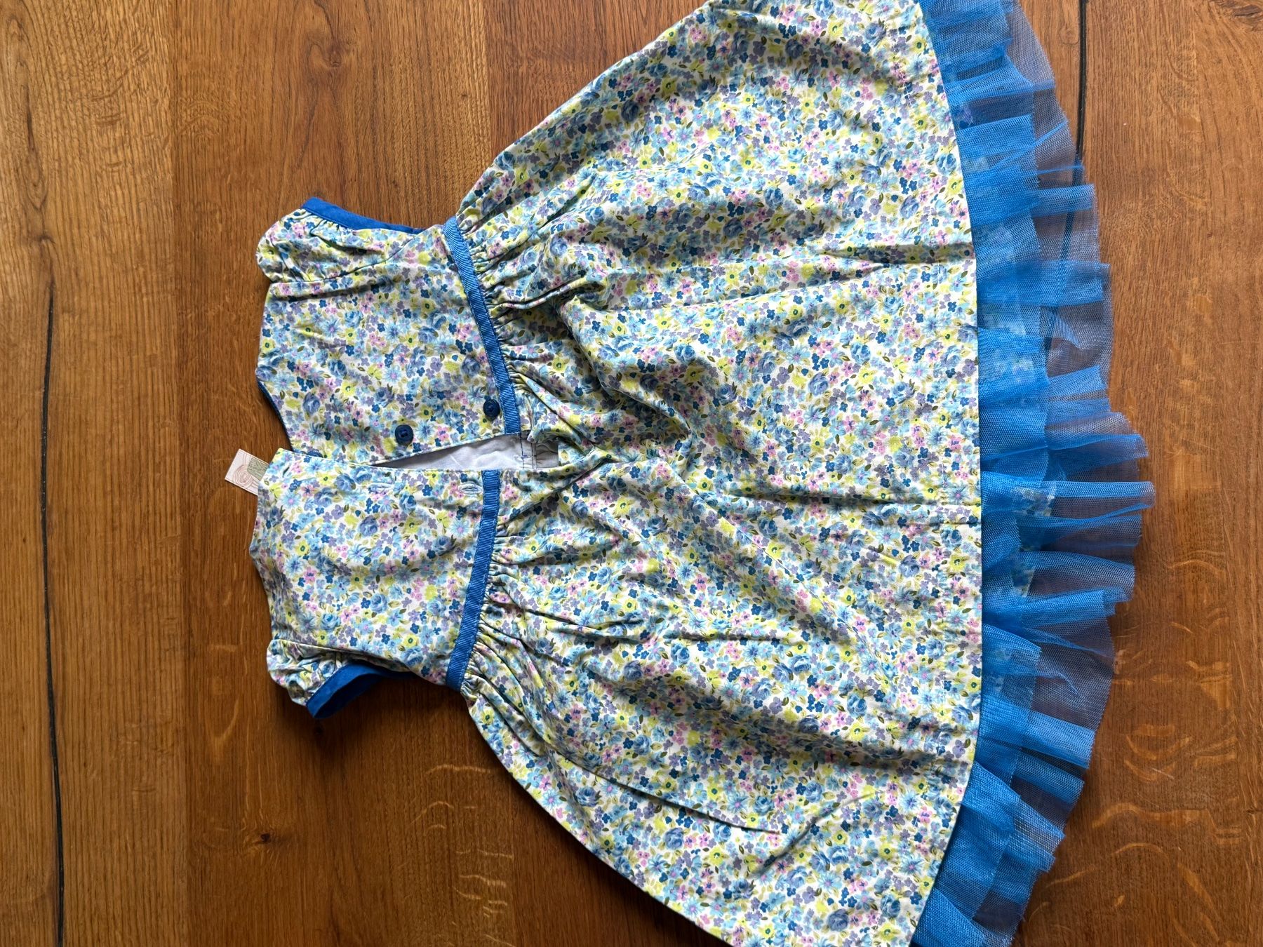 Vestiti & Gonne: Blumenkleid mit Tüll – Grösse 80 – Usato da Neerach venduto da Meli_sara 3