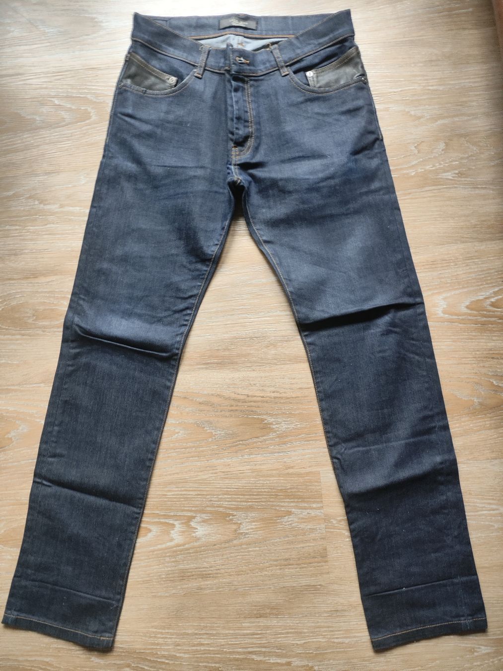 Zara Jeans: Zara Denim Premium Jean – Nuovo (secondo la descrizione) da Winterthur venduto da Ajcps