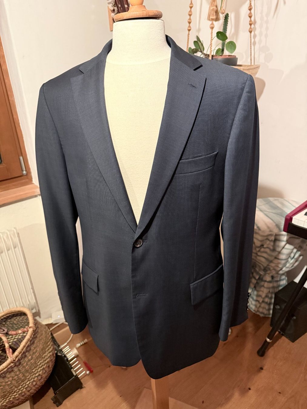 Giacche: Veston bleu 52 Hugo Boss – Usato da Le Cerneux-Veusil venduto da Maraud01 1