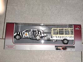 VW Touareg Zebra mit Anhänger und Elefant NEU
