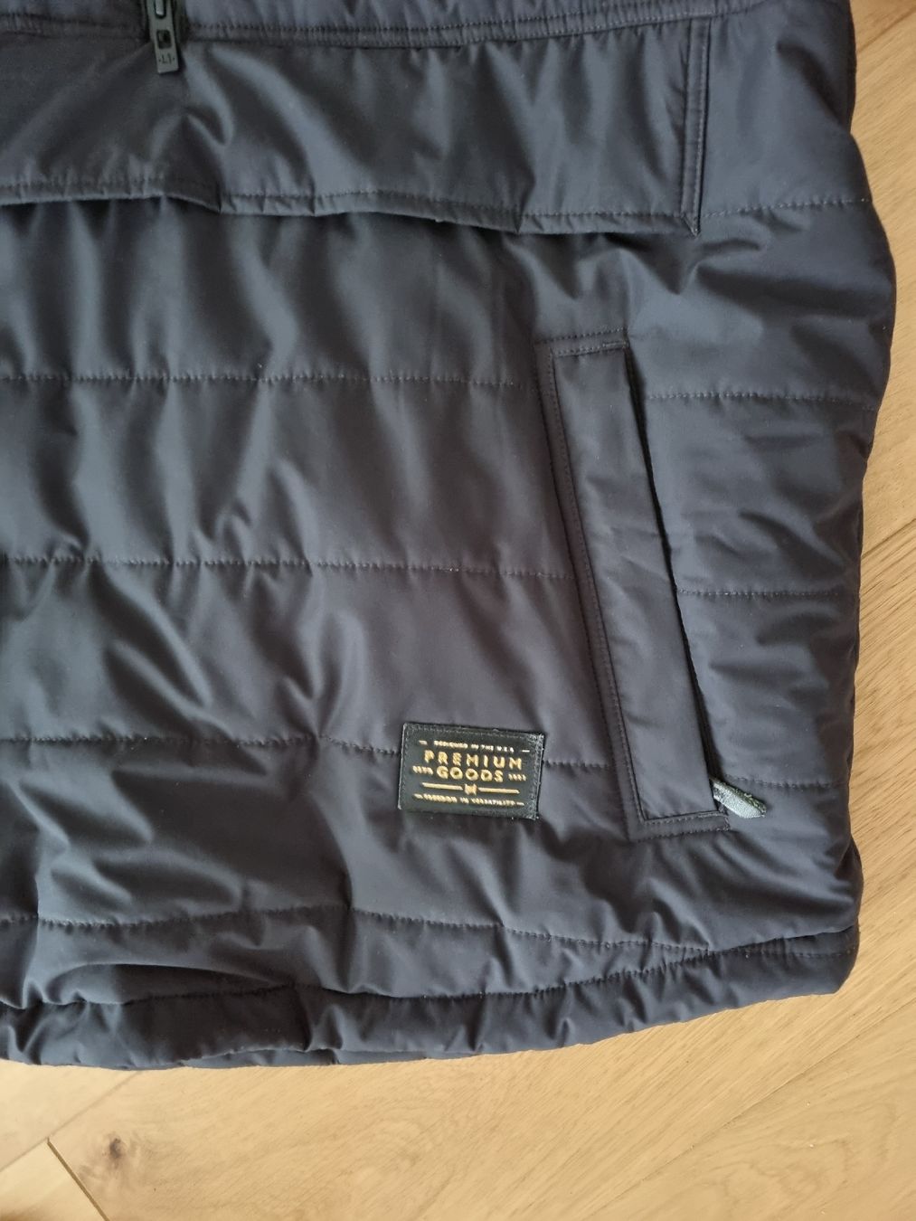 Jacken: L1 Outerwear Snowboard Jacke Grösse Large – Gebraucht aus Bellikon von Jake-la-Motta 1