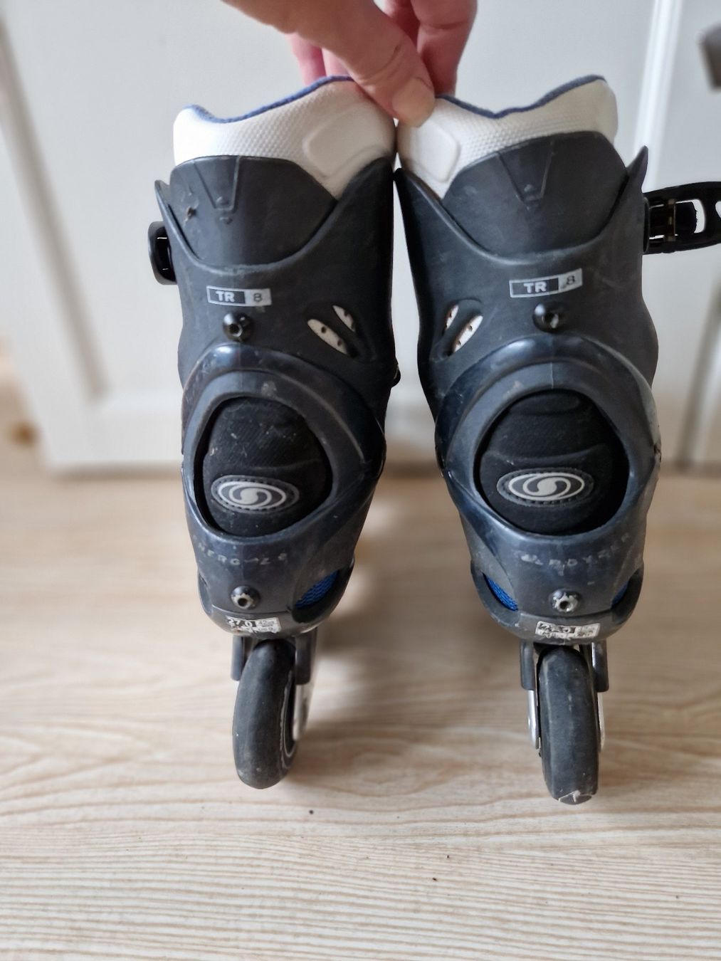 Salomon Inline-Skating & Rollschuhe: Patins à roulette Salomon 42 2/3 – Gebraucht aus Châtelaine von kbabs 2