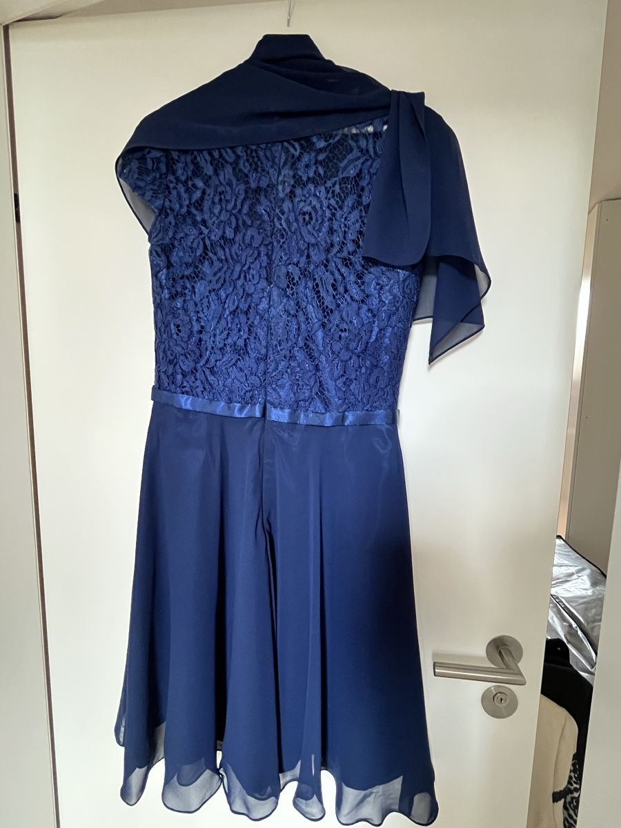 Kleider: Verkaufe Neues Kleid in Blau – Neu (gemäss Beschreibung) aus Ottenbach von Julia.flue610