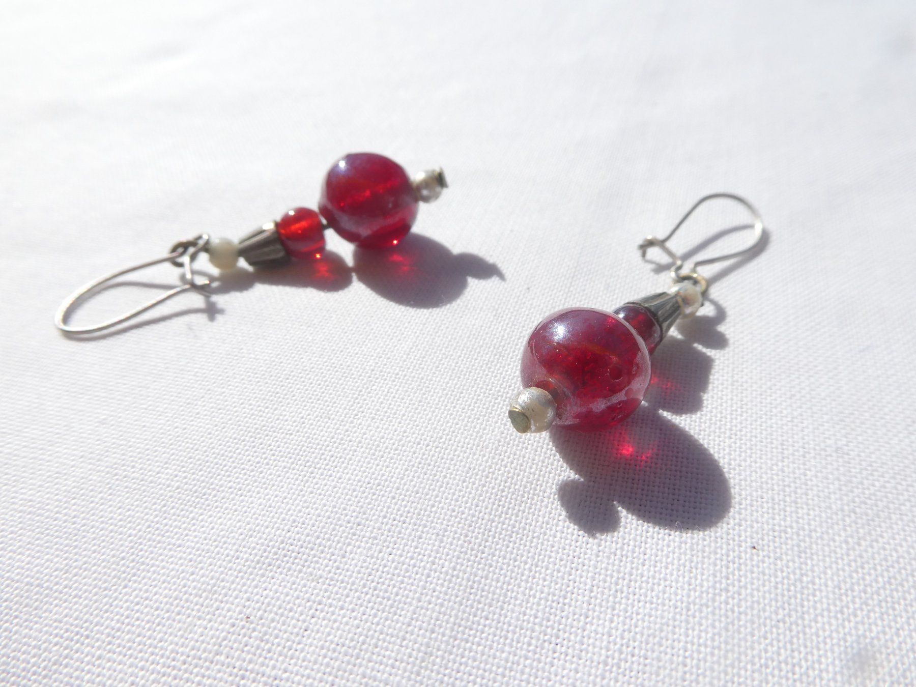 Orecchini pendenti & Orecchini a lobo: Vintage Ohrhänger, Glaskugeln, Modeschmuck – Usato da Gattikon venduto da kaandooh 1
