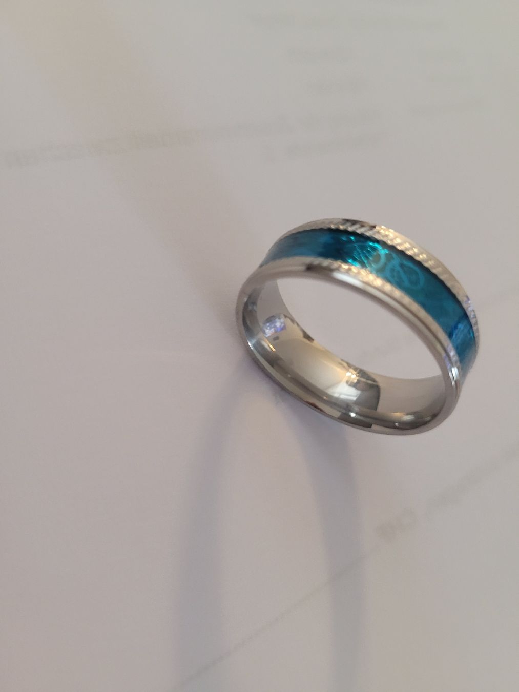 Anelli: Edelstahlring mit blauem Muster, Grösse 11 – Nuovo e nell'imballaggio originale da Bassersdorf venduto da leader07 2