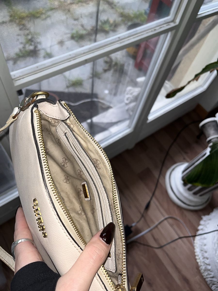 Guess Borse da donna: GUESS Handtasche – Usato da Zuchwil venduto da fie_7bzm 4