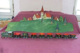 Billerbahn Dampflok 500 mit Schlüssel und 8 Kipploren 001