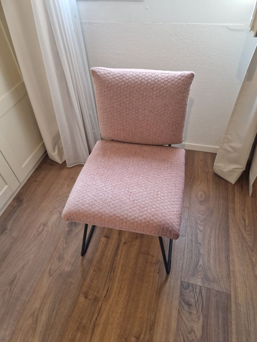Stühle: Stuhl von Möbitec, gekuaft bei Möbel Egger - Rosa – Gebraucht aus Oberrüti von Cleeo 1