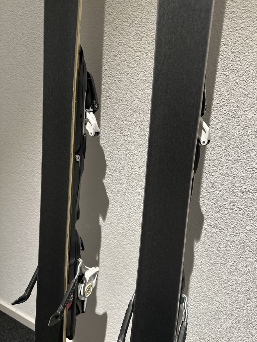 Atomic Sci: ATOMIC Ski 165cm – Usato da Uitikon Waldegg venduto da Mann 4