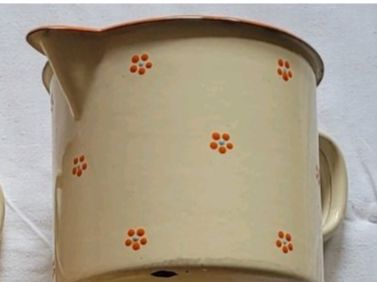 Set di piatti: Antikes Set Vintage Emaille Milchtopf , mega sweet – Usato da spreitenbach venduto da lumbalplatte 2
